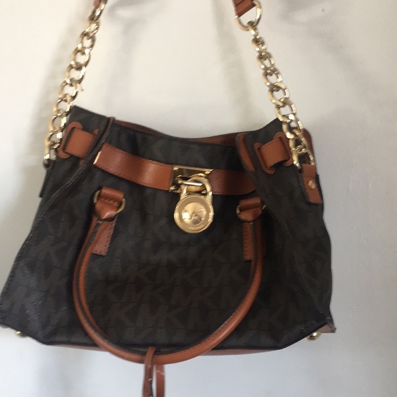 Michael Kors Handbags - Michael kors Hamilton bag